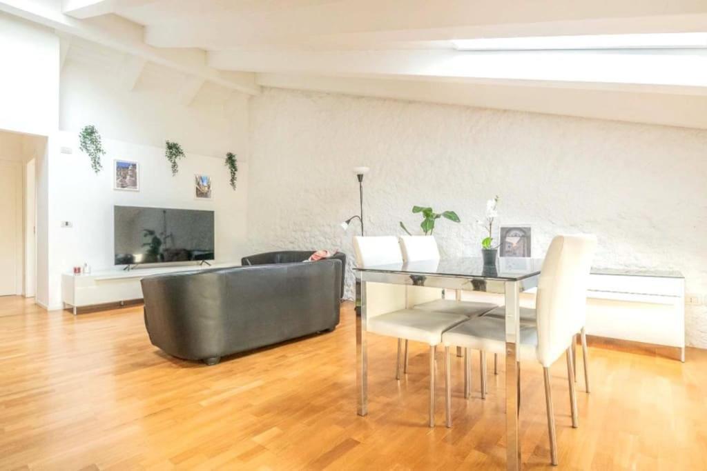 Penthouse Piazza San Giacomo Udine Exterior foto